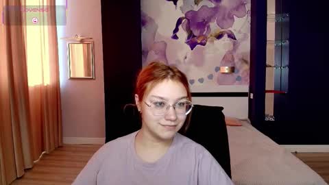 AngelinaLow online show from 12.19.25