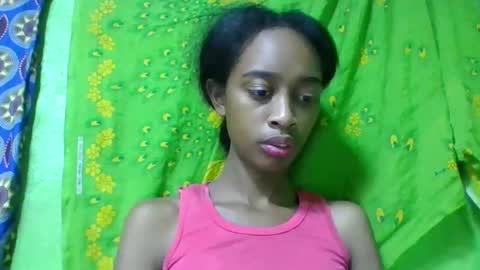 Snapshot of angeline221173 chatting on 05.12.26 angeline221173 online show from 05.12.26