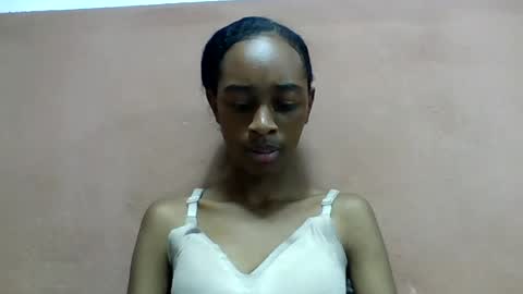 Snapshot of angeline221173 chatting on 07.22.26 angeline221173 online show from 07.22.26