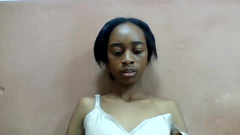 Snapshot of angeline221173 chatting on 07.26.26 angeline221173 online show from 07.26.26