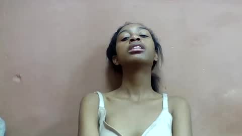 Snapshot of angeline221173 chatting on 07.28.26 angeline221173 online show from 07.28.26
