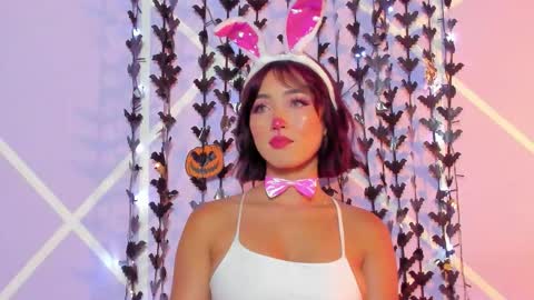 Angelique Murphy online show from 10.18.25