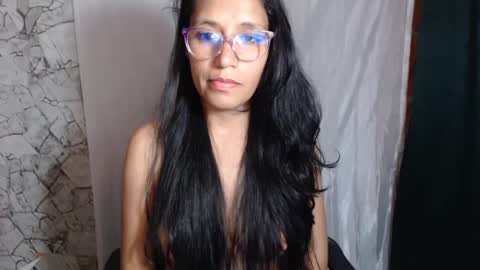 angela online show from 09.22.25