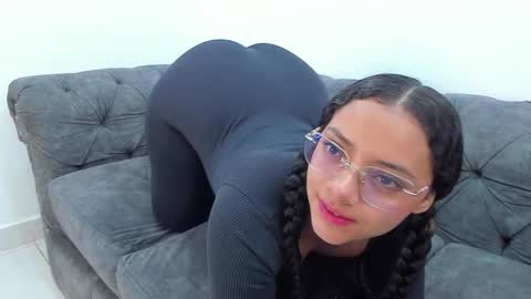 A F R O D I T A online show from 10.12.25