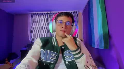 Snapshot of angelito18_twink chatting on 06.15.26 Angel online show from 06.15.26