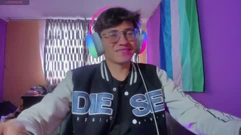 Snapshot of angelito18_twink chatting on 06.17.26 Angel online show from 06.17.26