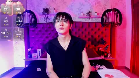 Snapshot of angell__dustt chatting on 10.08.25 Angell Dust online show from 10.08.25