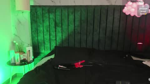 Snapshot of angell__dustt chatting on 10.11.25 Angell Dust online show from 10.11.25