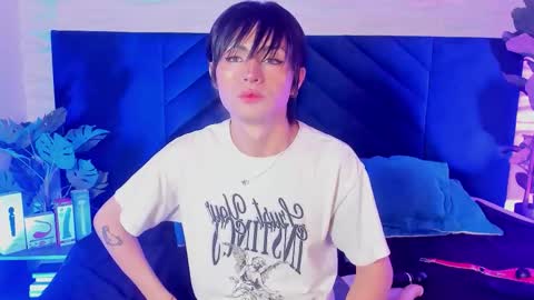 Snapshot of angell__dustt chatting on 10.19.25 Angell Dust online show from 10.19.25