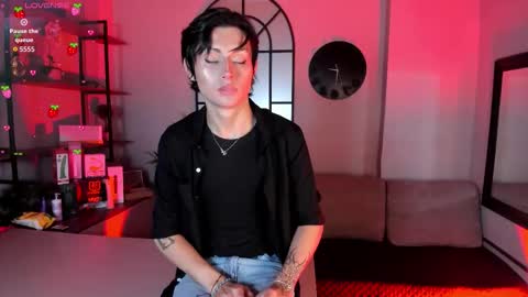 Snapshot of angell__dustt chatting on 11.02.25 Angell Dust online show from 11.02.25