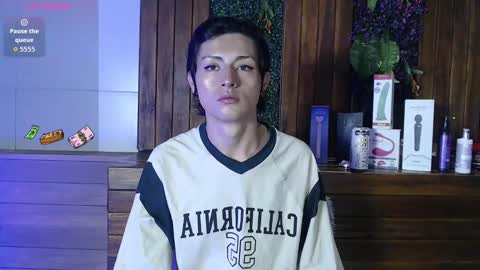 Snapshot of angell__dustt chatting on 11.04.25 Angell Dust online show from 11.04.25