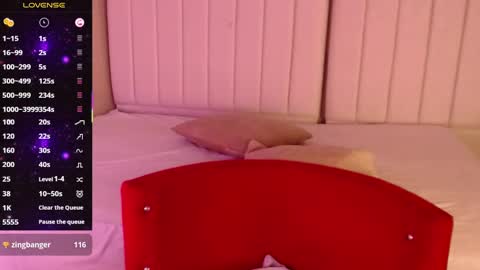 Snapshot of angellical chatting on 09.18.25 Angelicadreams----- angellical21 online show from 09.18.25