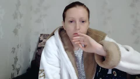 Snapshot of angellllsexy chatting on 11.14.25 Galina online show from 11.14.25