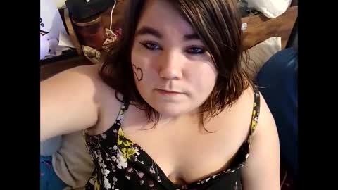 angellove417316 online show from 02.13.25