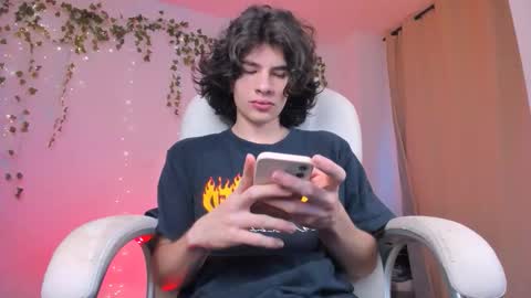 Snapshot of angelo_duarte chatting on 02.18.26 Angel online show from 02.18.26