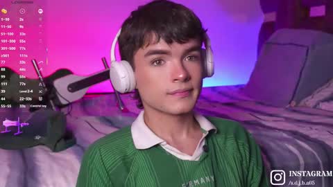 Snapshot of angelocute_ chatting on 10.27.25 Angelo I work from home this is my room online show from 10.27.25