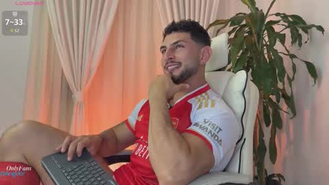 Snapshot of angeloferro1 chatting on 10.05.25 Angelo Ferro online show from 10.05.25