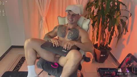 Angelo Ferro online show from 12.18.25