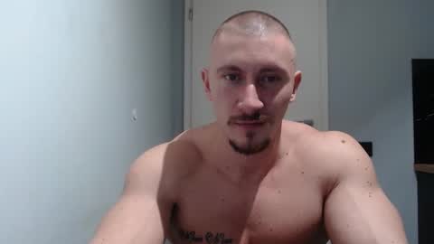 ------- SEX SHOW WITH GUYS AND GIRLS  MUSCLE SHOW online show from 01.27.25