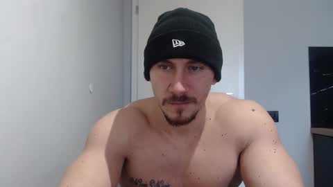  ------- SEX SHOW WITH GUYS AND GIRLS  MUSCLE SHOW online show from 02.07.25