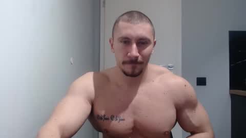  ------- SEX SHOW WITH GUYS AND GIRLS  MUSCLE SHOW online show from 02.27.25