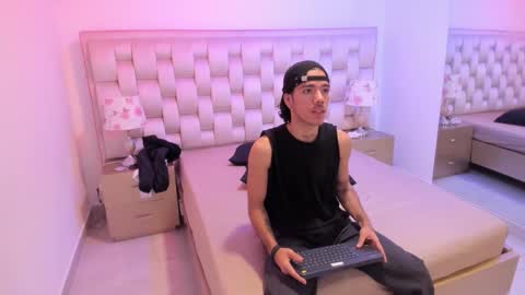 Angelo online show from 04.17.26