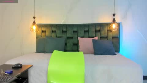 Snapshot of angelswets chatting on 10.03.25 ANGIE online show from 10.03.25