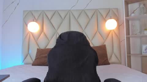 ANGIE online show from 11.26.25