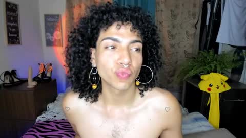 Snapshot of angelwhitte chatting on 04.19.26 angelwhitte online show from 04.19.26
