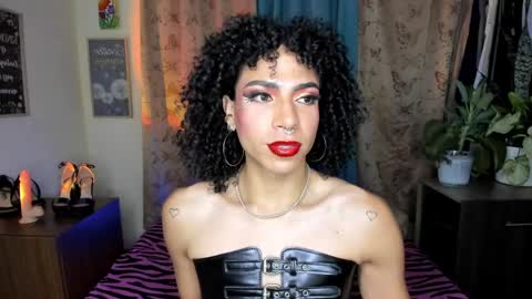 Snapshot of angelwhitte chatting on 05.14.26 angelwhitte online show from 05.14.26