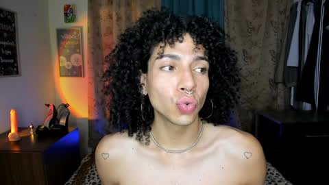 Snapshot of angelwhitte chatting on 05.28.26 angelwhitte online show from 05.28.26