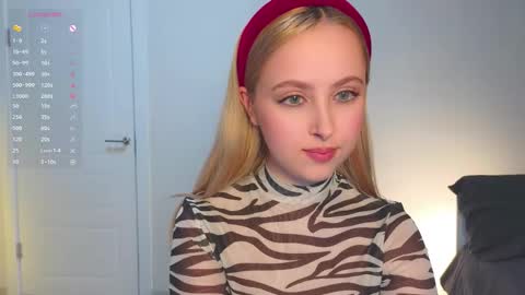 Snapshot of angelxloe chatting on 02.07.26 Im Chloe i do FLASH BOOBS for new fan club online show from 02.07.26