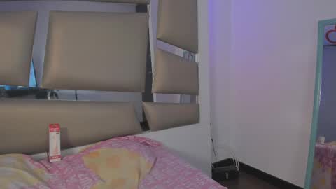 angely_js online show from 02.25.25