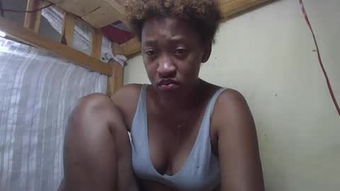 Snapshot of angevannessa chatting on 10.25.25 ange online show from 10.25.25