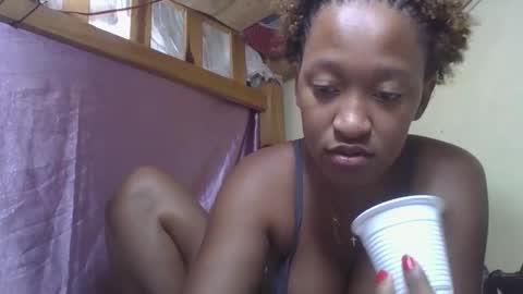 Snapshot of angevannessa chatting on 10.29.25 ange online show from 10.29.25