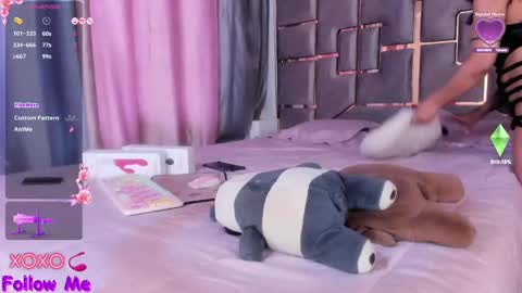 Snapshot of anggi1 chatting on 02.28.25 Anggi online show from 02.28.25