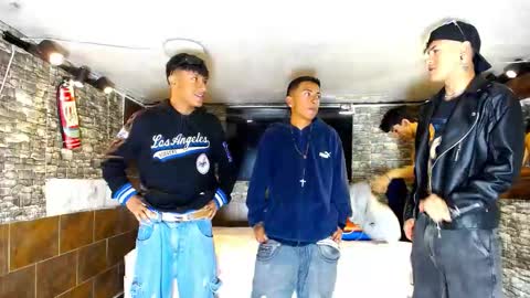 Snapshot of anghelytos chatting on 10.12.25 anghelytos online show from 10.12.25