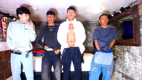 Snapshot of anghelytos chatting on 10.14.25 anghelytos online show from 10.14.25