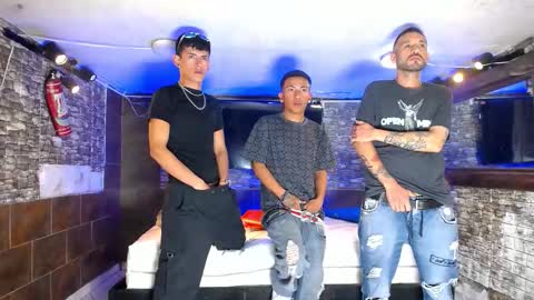 Snapshot of anghelytos chatting on 10.28.25 anghelytos online show from 10.28.25