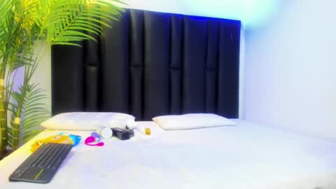 angi_lozano online show from 09.24.25