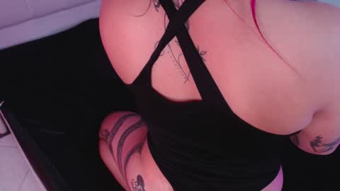 Angie online show from 01.05.25