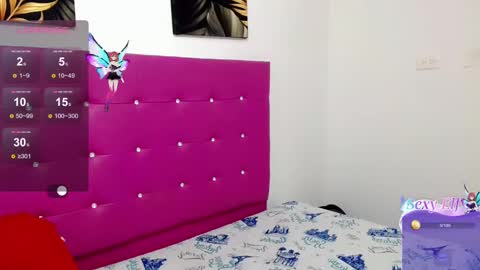 Snapshot of angie_arias chatting on 02.22.25 Angie online show from 02.22.25