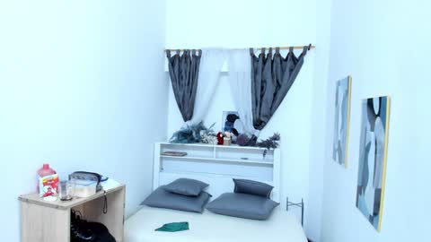 A N G I E.  online show from 02.07.25