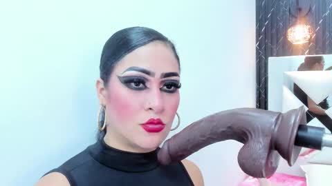 A N G I E.  online show from 02.15.25