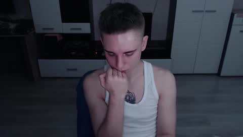 Snapshot of angryzan chatting on 10.22.25 vodka online show from 10.22.25