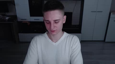 Snapshot of angryzan chatting on 10.27.25 vodka online show from 10.27.25