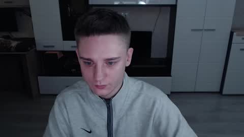 Snapshot of angryzan chatting on 10.29.25 vodka online show from 10.29.25