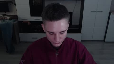 Snapshot of angryzan chatting on 10.31.25 vodka online show from 10.31.25