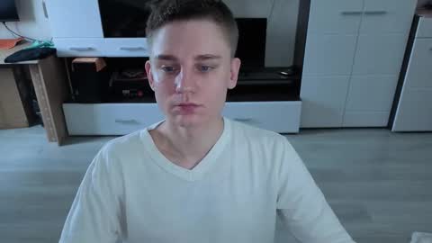 Snapshot of angryzan chatting on 11.11.25 vodka online show from 11.11.25