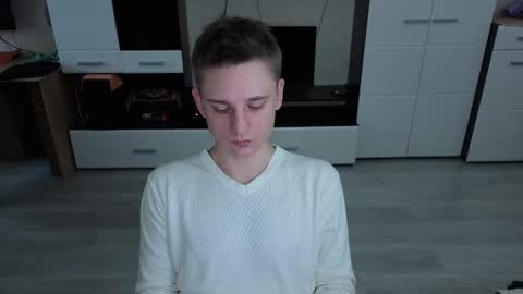 Snapshot of angryzan chatting on 11.13.25 vodka online show from 11.13.25